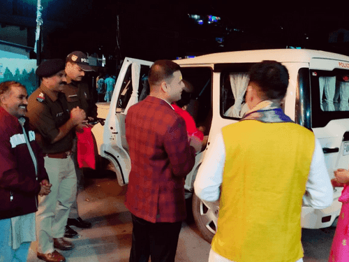 Superintendent of Police Uttarkashi gave best wishes for Diwali festival