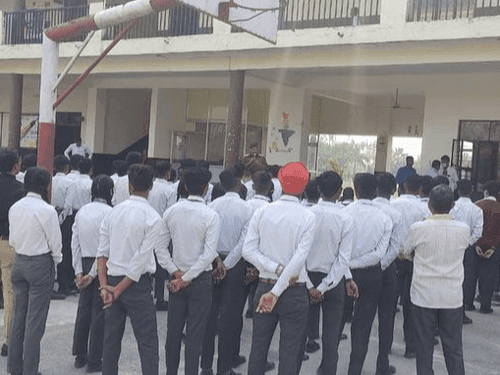 School children were made aware of drugs by Jhabreda police