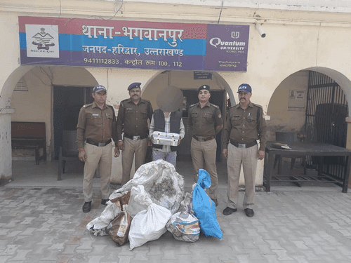 Bhagwanpur police arrested the accused with stolen goods