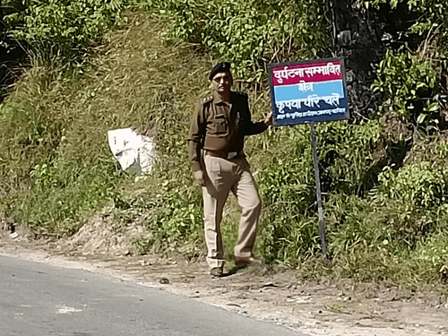 Traffic sign board put up by district Bageshwar traffic police