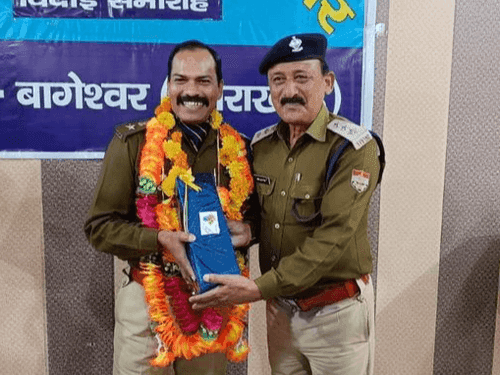 Emotional farewell given on transfer of Superintendent of Police Bageshwar