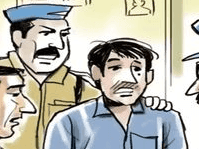 Accused arrested while smuggling illegal smack