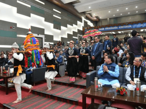 CM Dhami participated in the cultural evening organized at Uttaranchal University