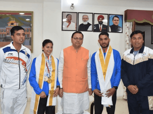 Athlete Mansi Negi and athlete Suraj Panwar met CM Dhami