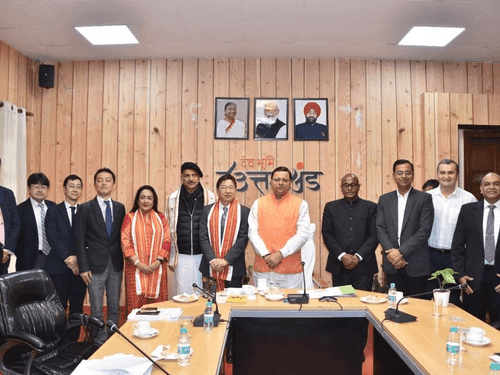CM Dhami participated in the dialogue program