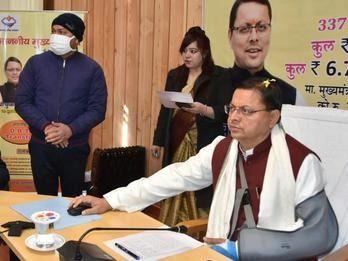 Chief Minister Pushkar Singh Dhami gave more than 30 crores to Anganwadi workers