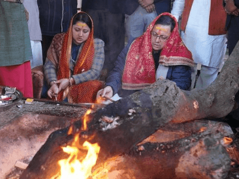 CM Dhami offered prayers at Maa Daat Kali Temple