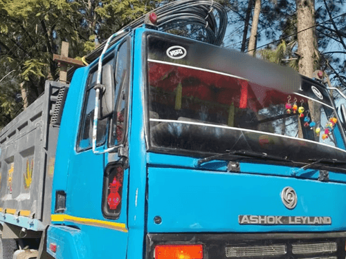 Interceptor in charge seized 01 dumper for overloading