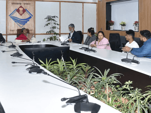 Selected candidates for PCS main exam met Additional Chief Secretary