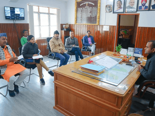 Animal Cruelty Committee meeting was organized under the chairmanship of DM Rudraprayag