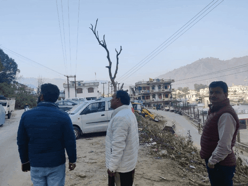 Minister Dr. Dhan Singh Rawat inspected the park under construction in Srinagar Dang