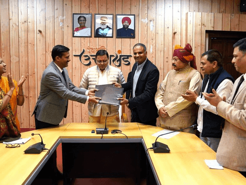 CM Dhami signs contract with company for Yamunotri ropeway project