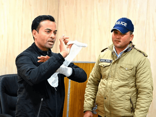 Traffic police personnel received first aid training