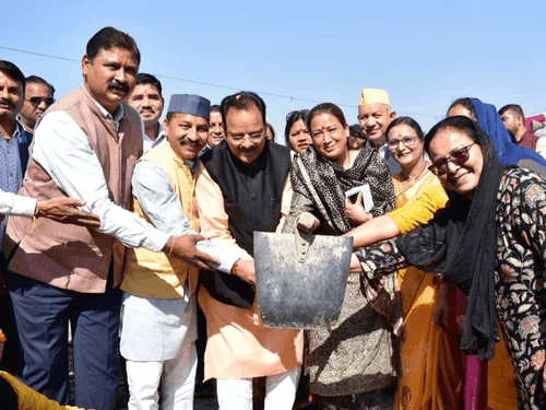 Cabinet Minister Rekha Arya laid the foundation stone of the football ground
