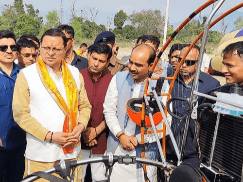 CM Dhami inaugurates hot air balloon and para motor adventure activities