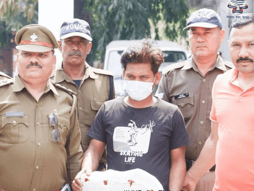 Wildlife smuggler arrested with guldar's skin and nails in Chorgaliya area