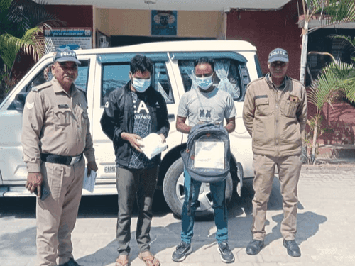 Two smugglers arrested with drug capsules