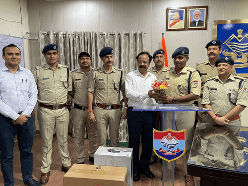 ऊधम सिंह नगर पुलिस टीम को लूट की घटना का अनावरण करने पर किया गया सम्मानित