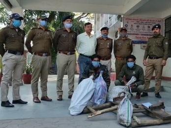 Two smugglers running illegal arms factory arrested