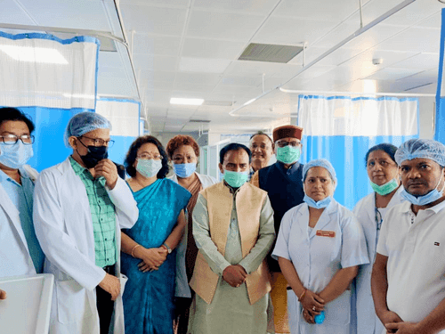 Minister Dr. Dhan Singh Rawat inspected the health arrangements