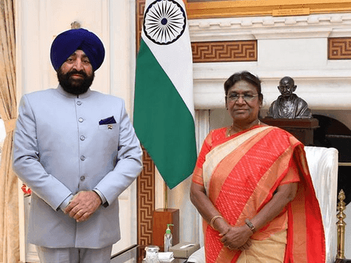 Governor Gurmit Singh made a courtesy call on the President Smt. Draupadi Murmu