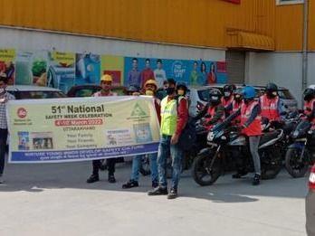 Mahindra company took out rally on the occasion of National Security Week