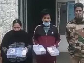 Police recovered fake notes from the car, accused arrested