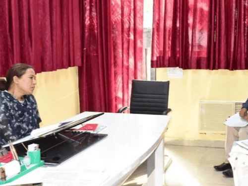 Cabinet Minister Rekha Arya held a meeting with the officers of Women's Welfare Department