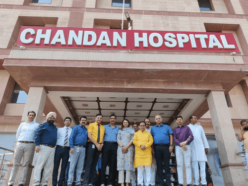 Cabinet Minister Dr. Dhan Singh Rawat visited Chandan Hospital and reviewed the health arrangements
