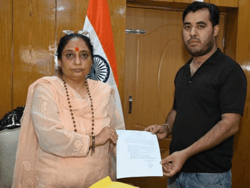 Assembly Speaker Smt. Ritu Khanduri provided appointment letters to the deceased's dependents