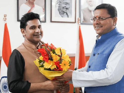 Famous lyricist Manoj Muntashir met CM Dhami