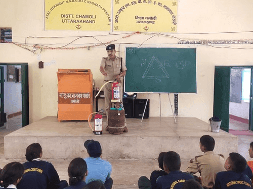 Important information related to fire fighting given by Fire Service Unit Gopeshwar