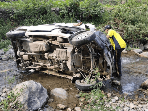 Accident on Dangchora-Dugadda road, rescue done by SDRF