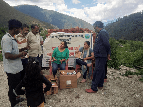 Veterinary camp organized by Animal Husbandry Department, Uttarkashi