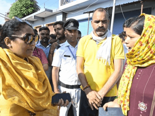 Vidhansabha Speaker Smt. Ritu Khanduri inspected the disaster affected area