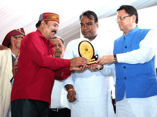 CM Dhami honored the farmers doing commendable work in the field of agriculture