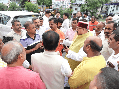 Cabinet Minister Satpal Maharaj inspected Chandra Acharya Chowk, Haridwar