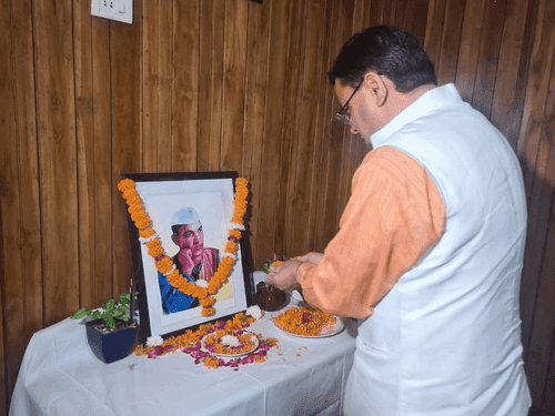 CM Dhami paid tribute to Sridev Suman on his death anniversary