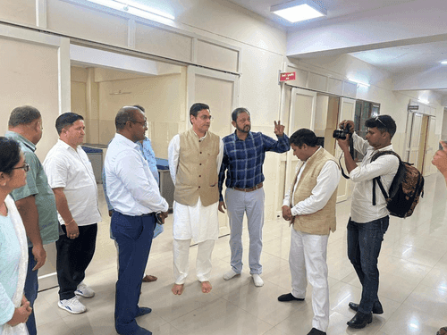 Animal Husbandry Minister inaugurated the newly constructed complex of Government Veterinary Hospital