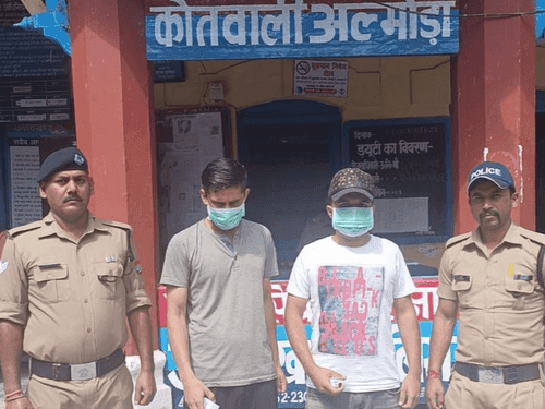 Almora Police arrested two smugglers with illegal smack