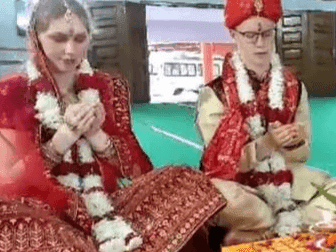 Russian citizens got married as per Indian customs