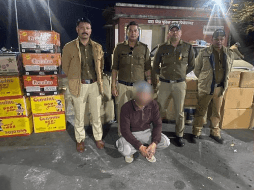 Pithoragarh Police arrested a person with 31 boxes of illegal firecrackers