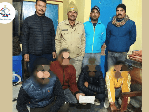 Pithoragarh Police team arrested 04 gamblers who were gambling