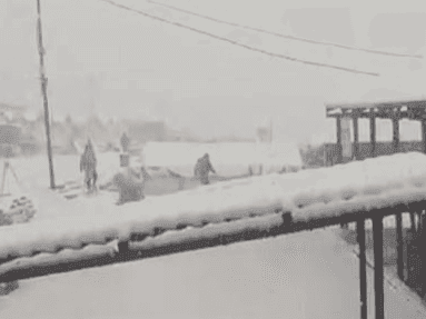 Snowfall in Kedarnath Dham, faces of devotees blossomed with joy