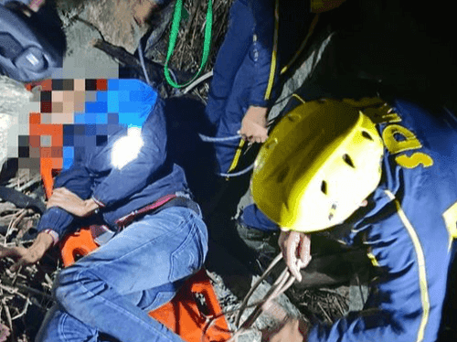 Eco vehicle fell into deep ditch, one dead