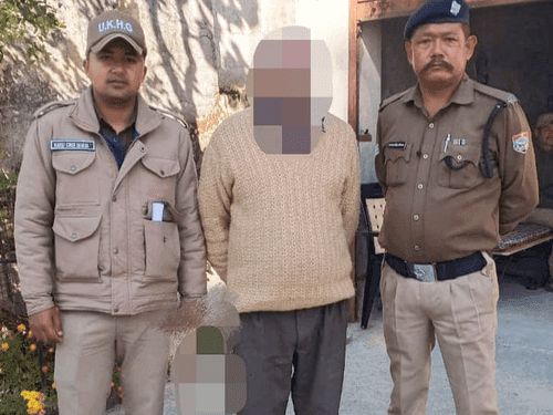 Pithoragarh Police arrested the shop operator who sold/served liquor under the guise of a shop