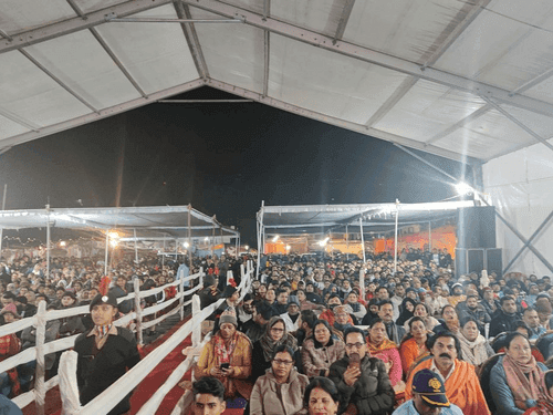Cabinet Minister Dr. Dhan Singh Rawat participated in the Kavi Sammelan organized at Baikunth Chaturdashi Fair