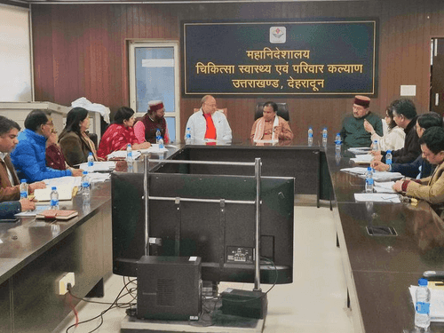 Health Minister Dr. Dhan Singh Rawat took a review meeting of the Health Department