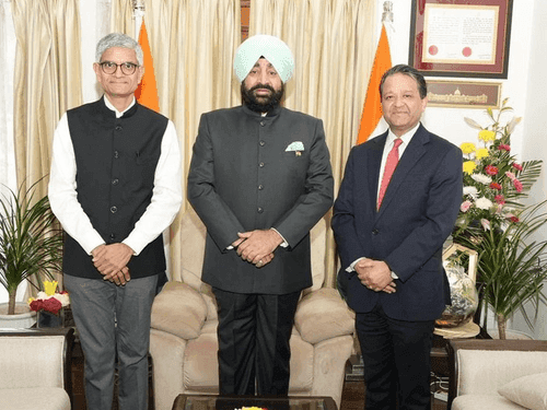 High Commissioner of India to Brunei and High Commissioner of India to Uganda met the Governor