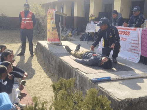 SDRF made students aware in Government Model Inter College, Madkot